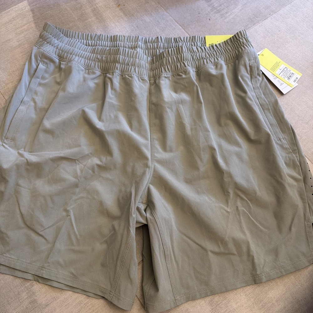 All in Motion Men's Unlined Run Shorts 7" Light Green‎ L NWT